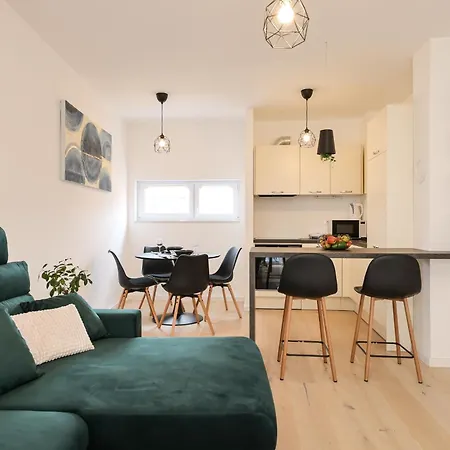 Milo Apartment *